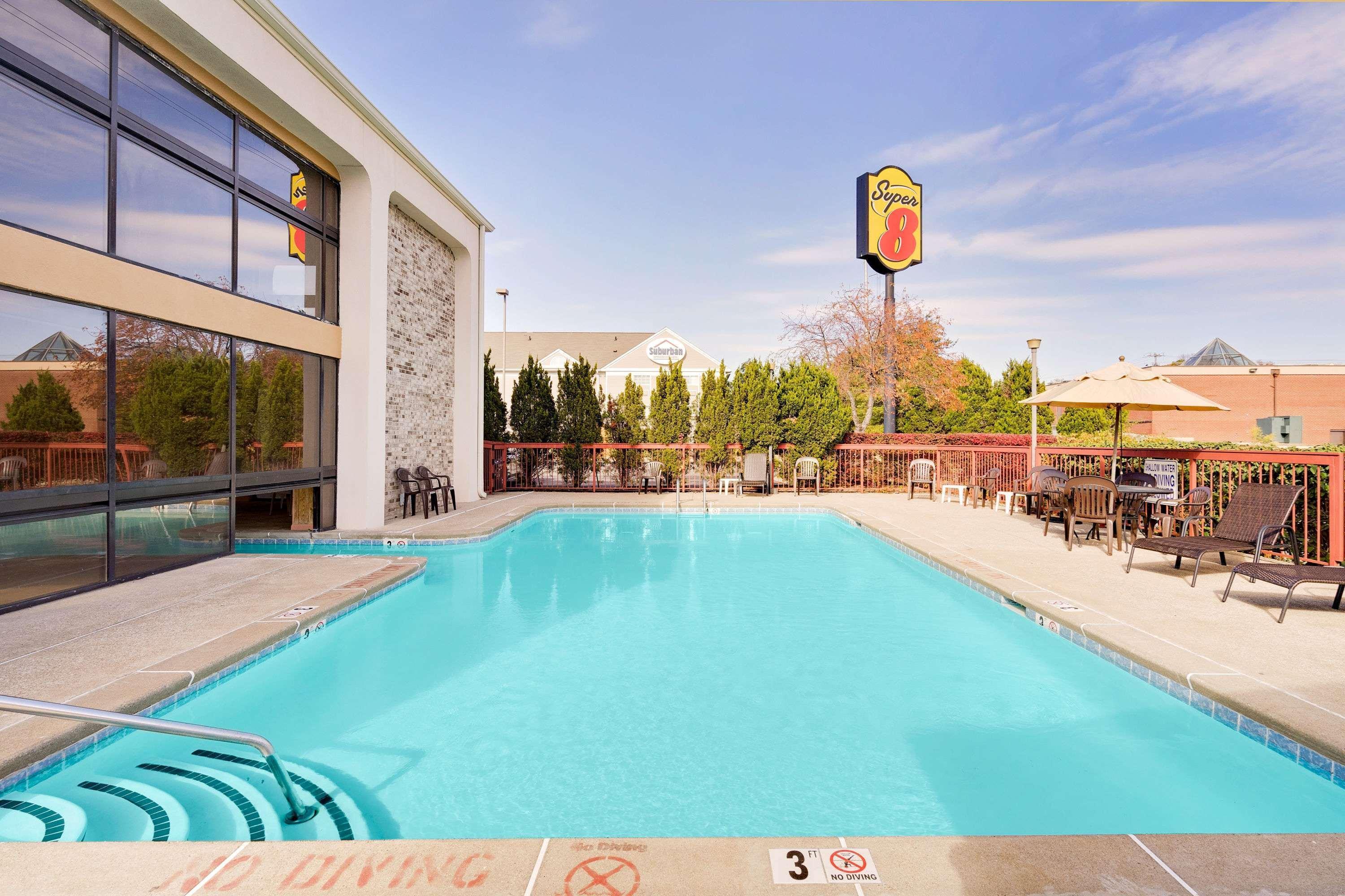 Super 8 By Wyndham Hermitage Нашвил Екстериор снимка